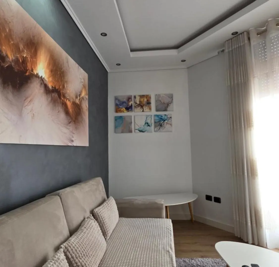 Aura Skanderbeg Square Apartments 티라나