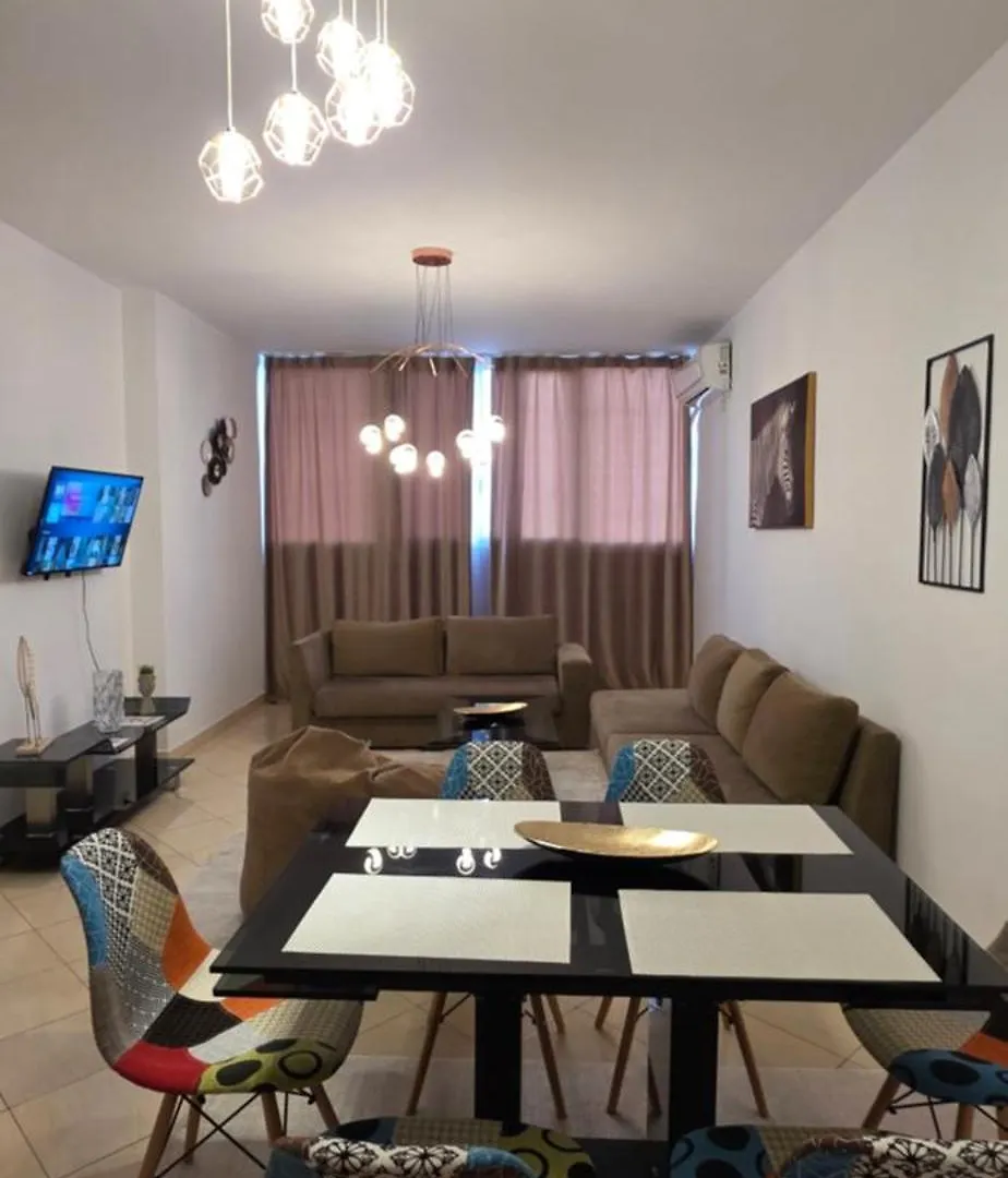 Aura Skanderbeg Square Apartments 티라나 0*,