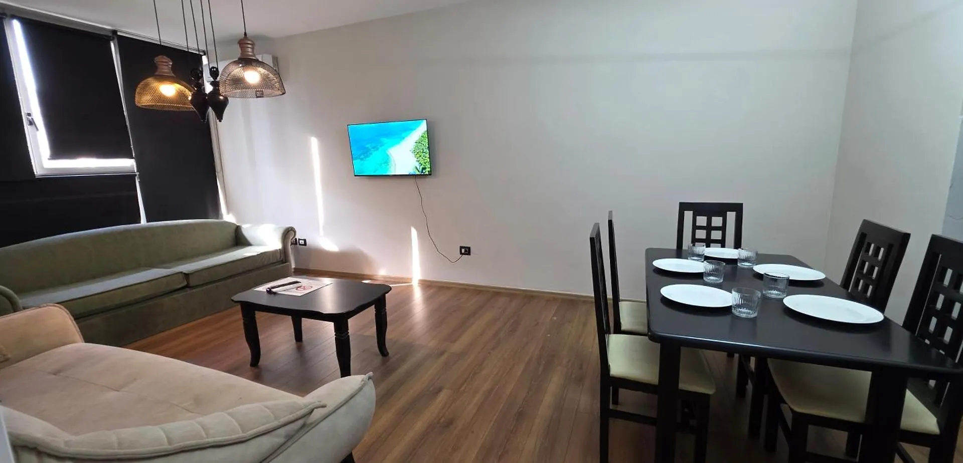 Aura Skanderbeg Square Apartments 티라나