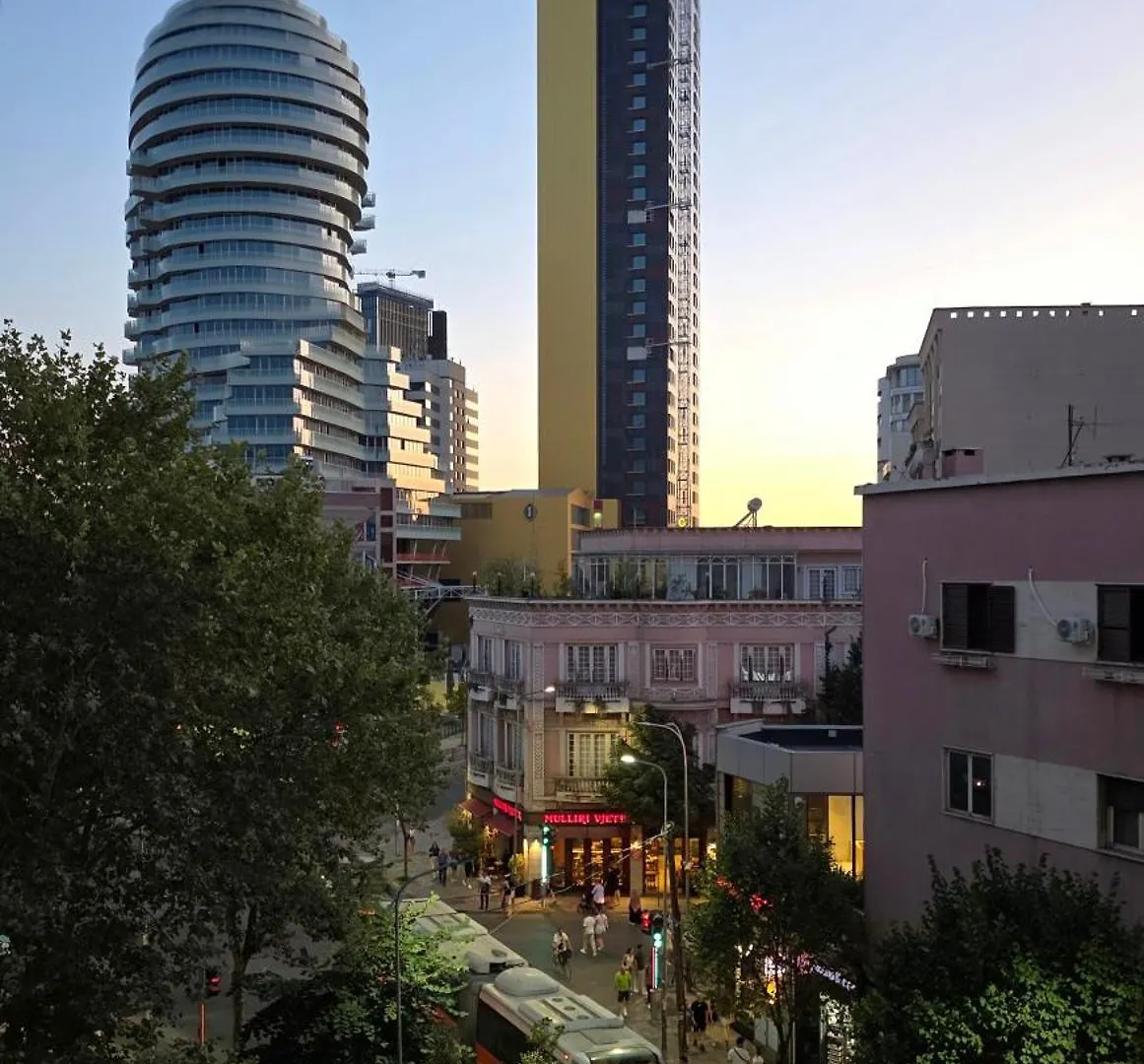 Aura Skanderbeg Square Apartments 티라나 알바니아