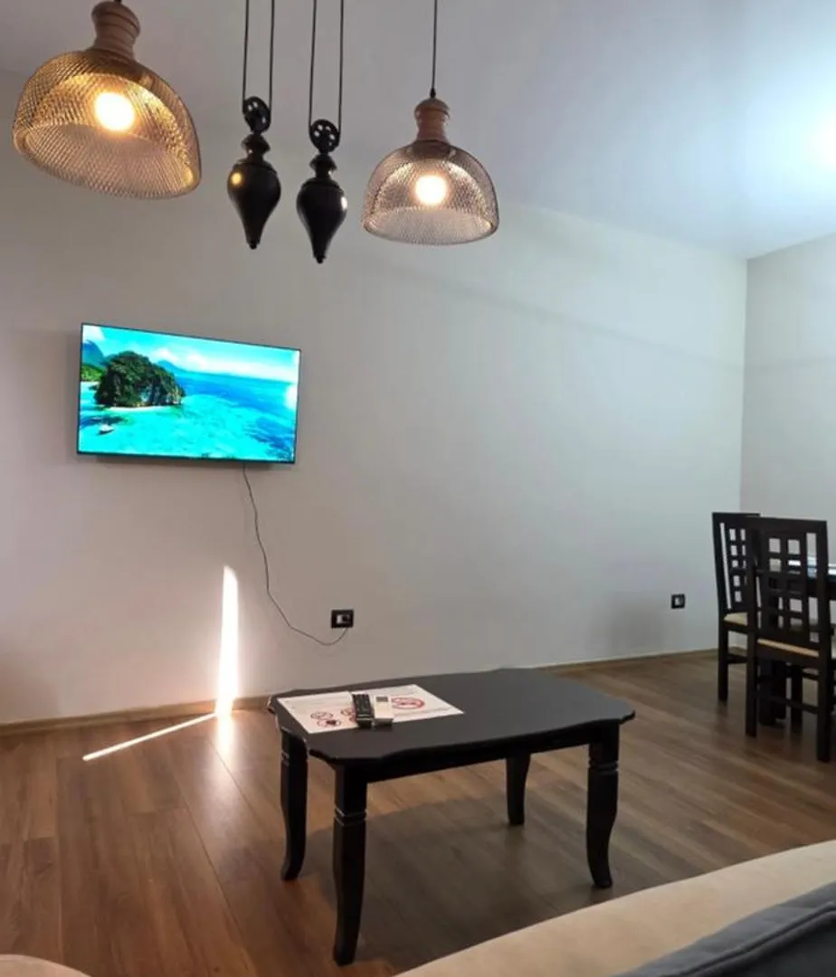 Aura Skanderbeg Square Apartments 티라나